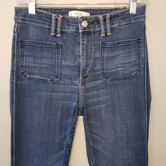 Abercrombie & Fitch Front Patch Pocket Skinny Jeans - Picture 2 of 8